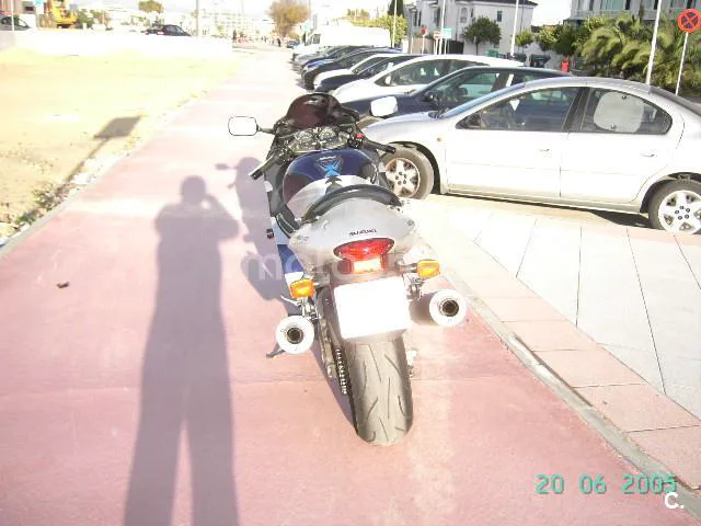 Suzuki Hayabusa – Vista 6