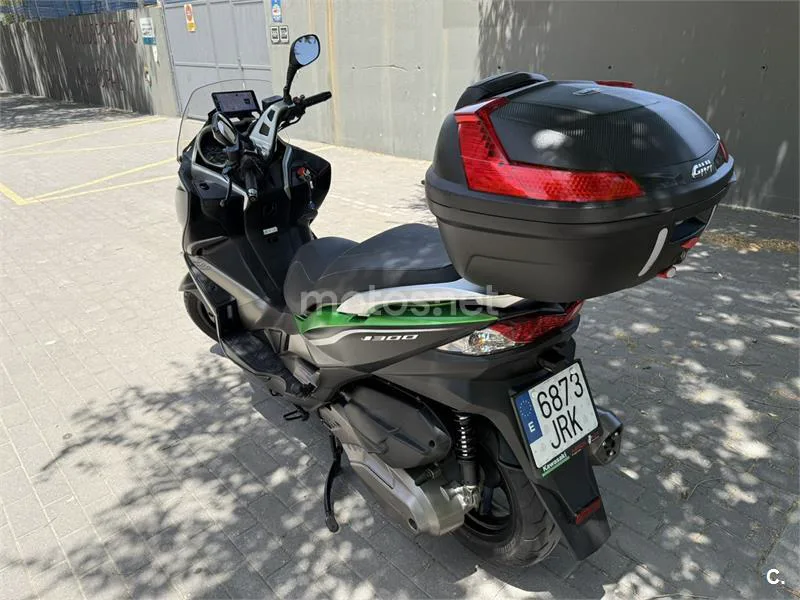 Kawasaki J300 - Vista 9