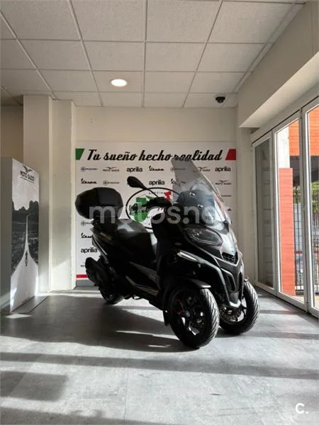 Piaggio MP3 530 Exclusive – Vista 3
