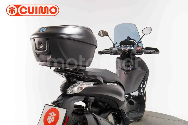 Piaggio Beverly – Vista 16