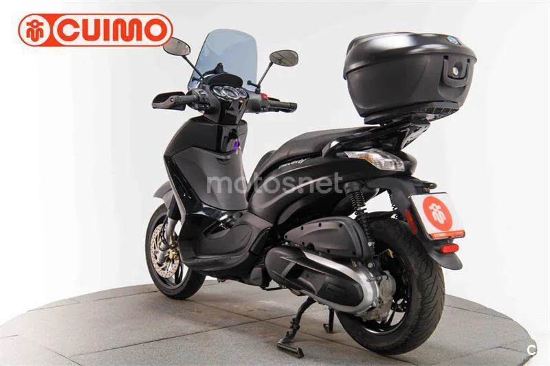 Piaggio Beverly – Vista 6
