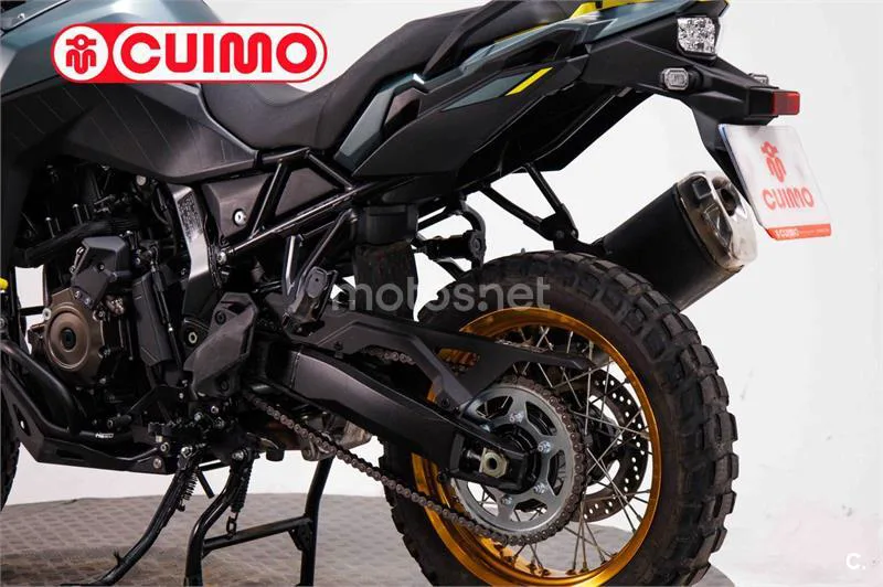 Suzuki V-Strom 800 – Vista 16