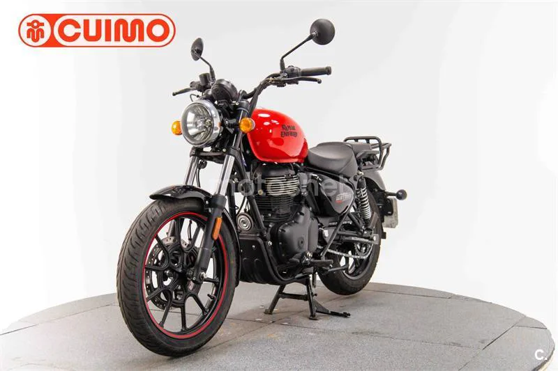 Royal Enfield Meteor 350 – Vista 9