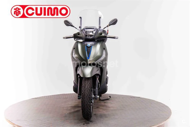 Piaggio Beverly 400 – Vista 10