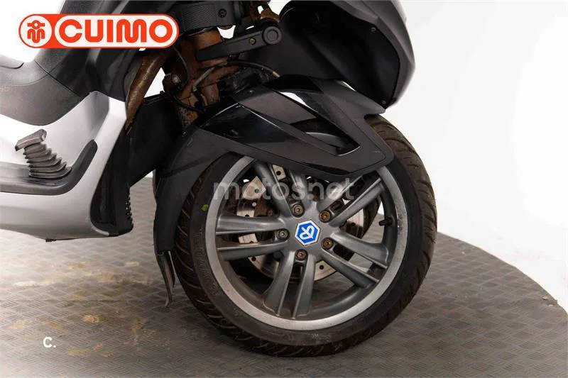 Piaggio MP3 Yourban 300 LT – Vista 13