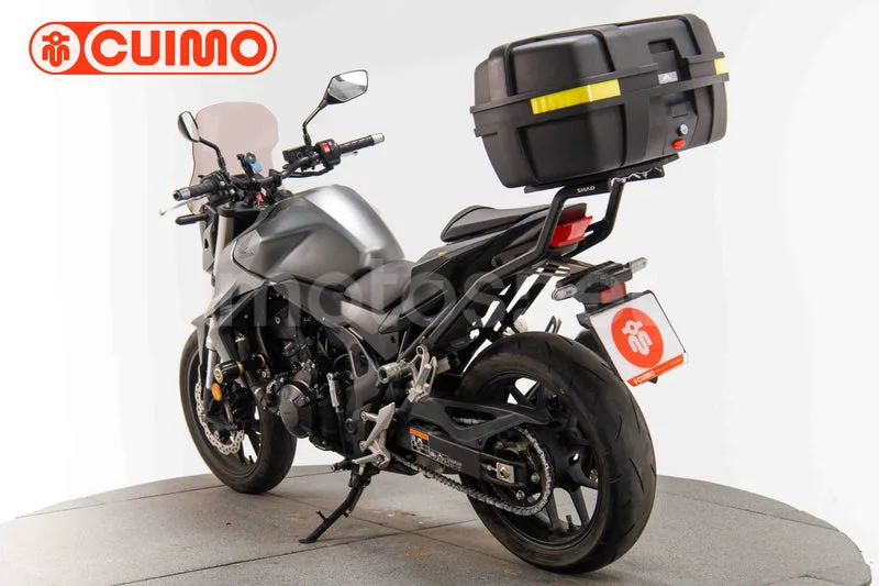 Honda CB 750 Hornet – Vista 6