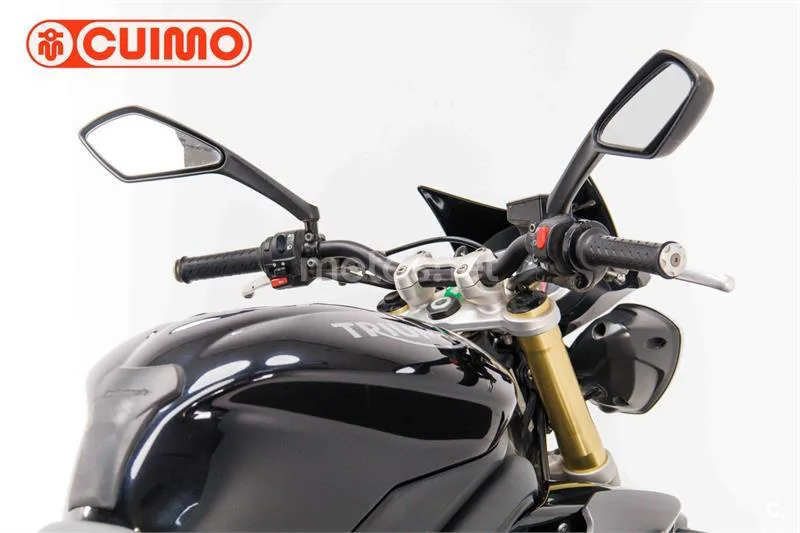 Triumph Street Triple – Vista 15
