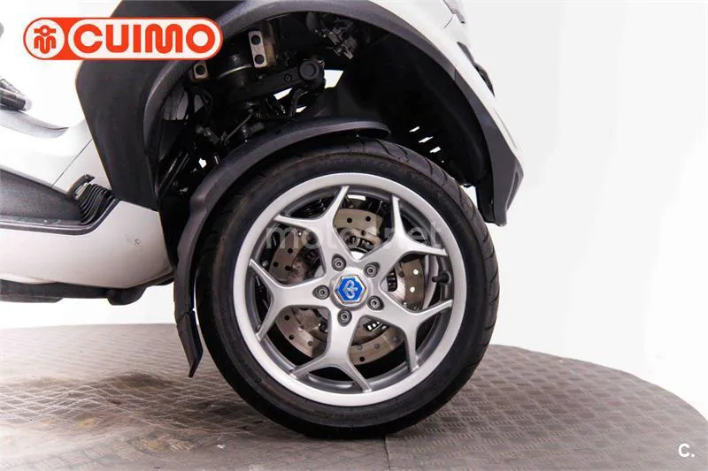 Piaggio MP3 – Vista 13