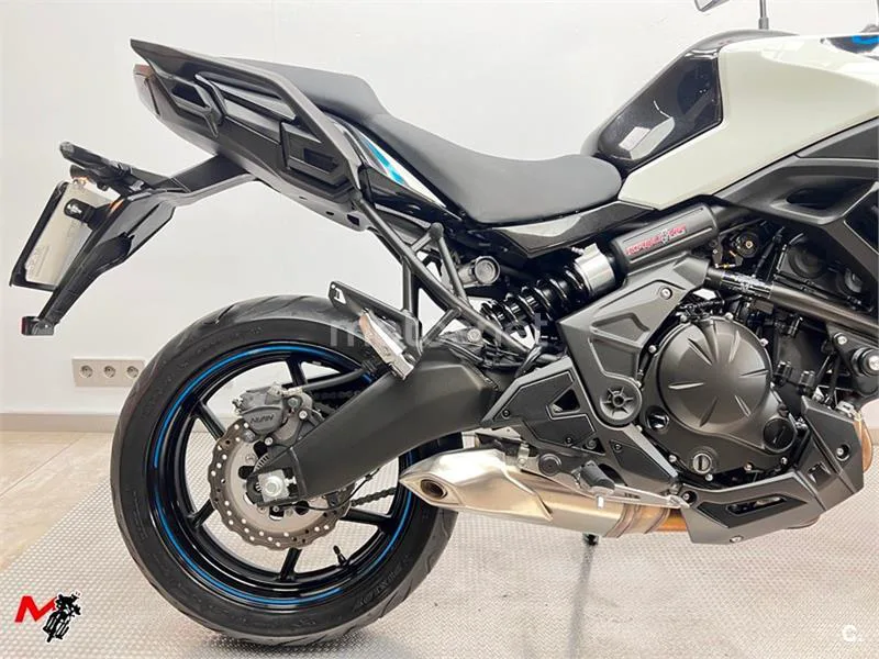 Kawasaki Versys – Vista 4
