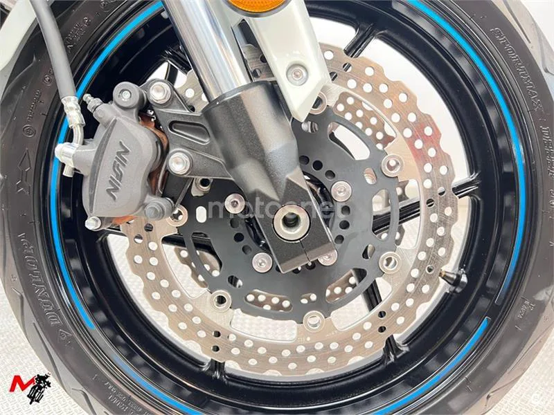 Kawasaki Versys – Vista 6