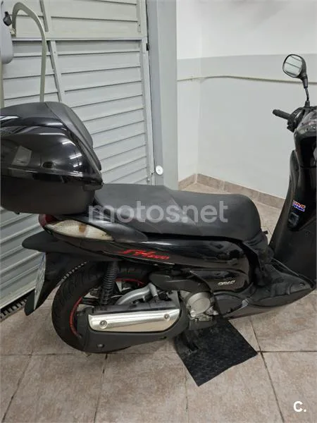 Honda SH 300i – Vista 11