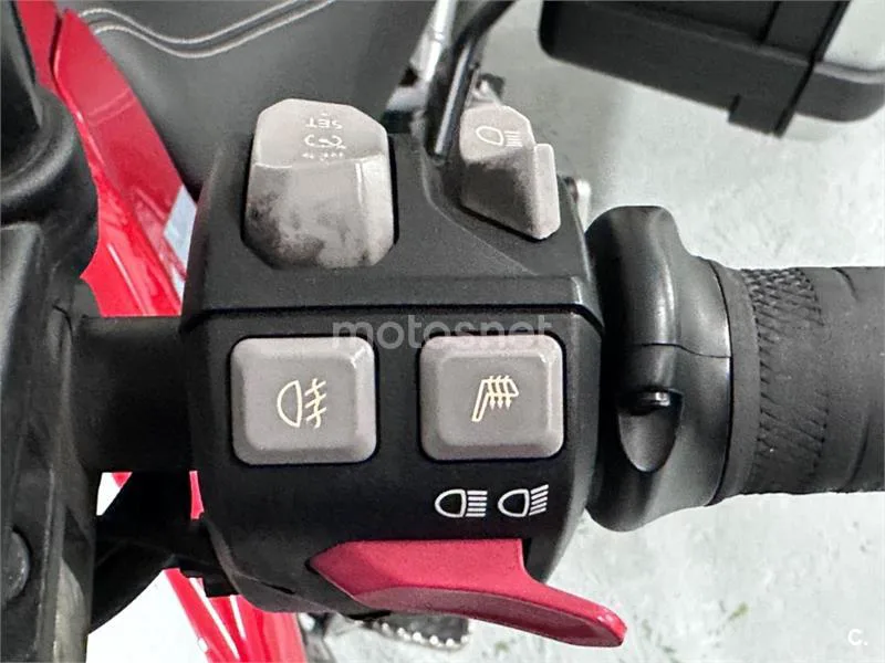 Triumph Tiger 900 – Vista 14