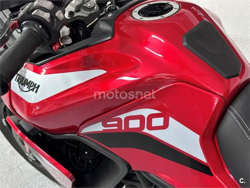 Triumph Tiger 900 – Vista 25