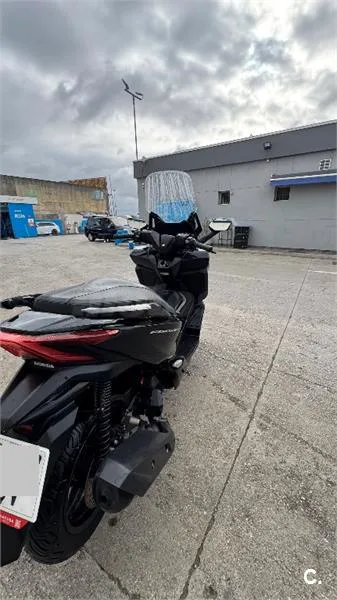 Honda Forza 125 – Vista 3