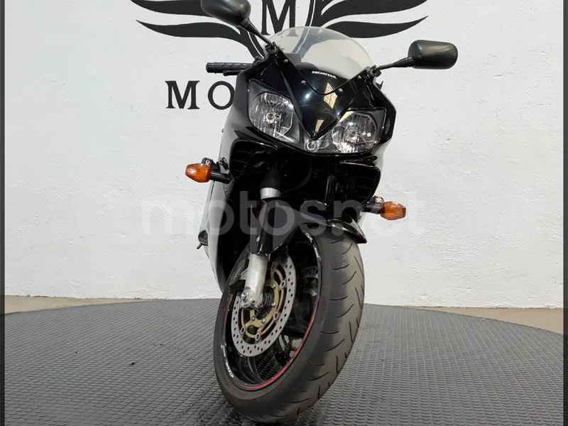 Honda CBR 600 F – Vista 4