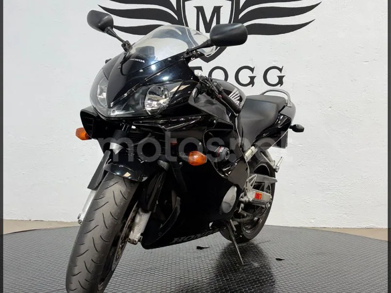Honda CBR 600 F – Vista 6