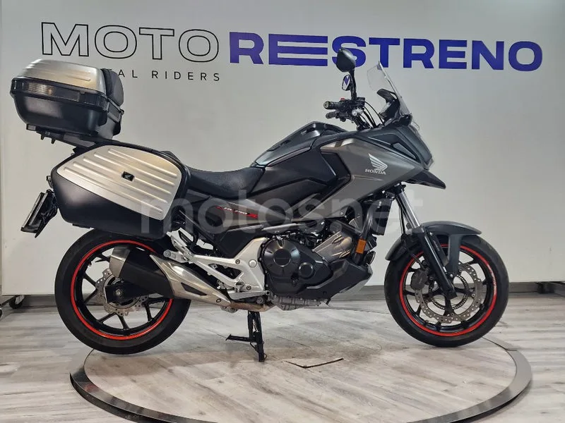Honda NC 750 X – Vista 7