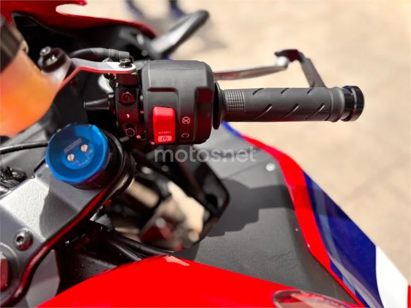 Honda CBR 600 RR – Vista 17