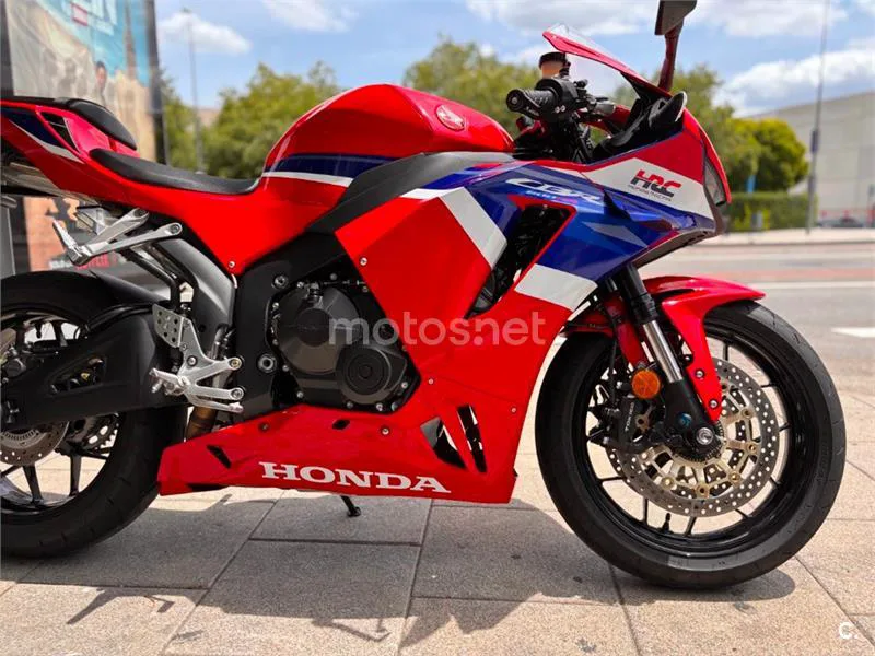 Honda CBR 600 RR – Vista 8
