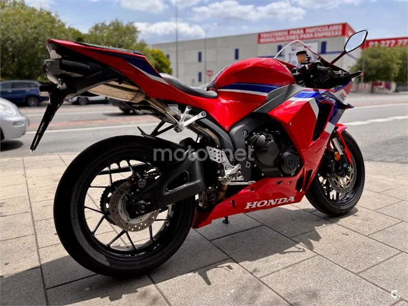 Honda CBR 600 RR – Vista 10