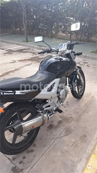 Honda CBF250 - Vista 3