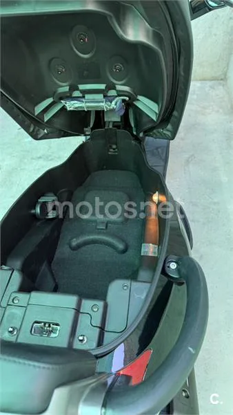 Kymco Grand Dink 125 – Vista 5