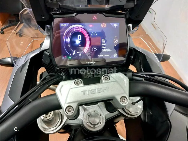 Triumph Tiger 1200 – Vista 9