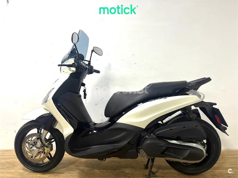 Piaggio Beverly – Vista 5