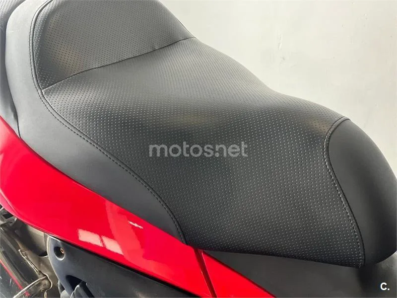 Gilera Nexus 500 – Vista 15
