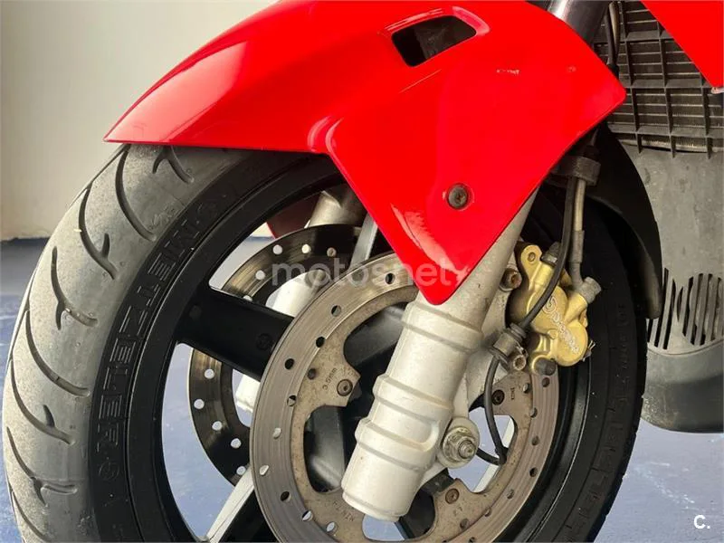 Gilera Nexus 500 – Vista 23