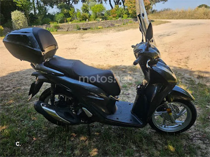 Honda SH 125i – Vista 11