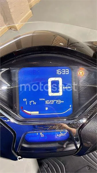 Honda SH 125i – Vista 5