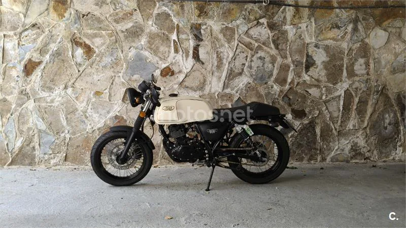 MASH Cafe Racer - Vista 5
