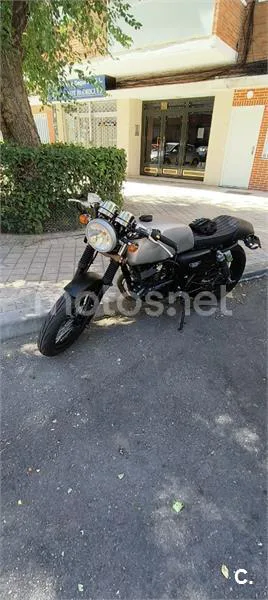 MASH Cafe Racer - Vista 9