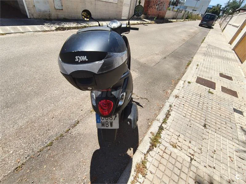 SYM Fiddle 125 – Vista 4