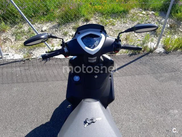 Kymco Agility City 125 – Vista 8