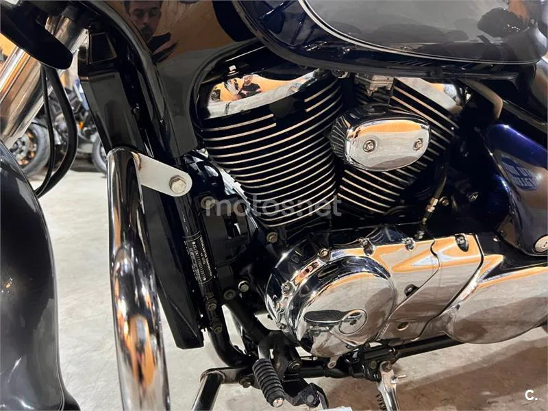 Suzuki VL 800 Intruder Volusia – Vista 70