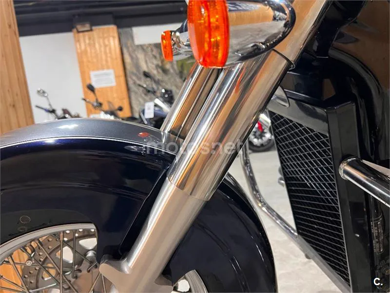 Suzuki VL 800 Intruder Volusia – Vista 76