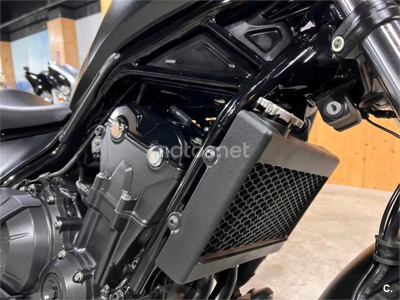 Honda CMX 500 Rebel – Vista 33