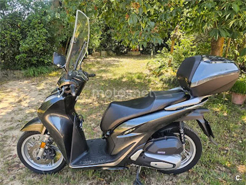 Honda SH 125i – Vista 4