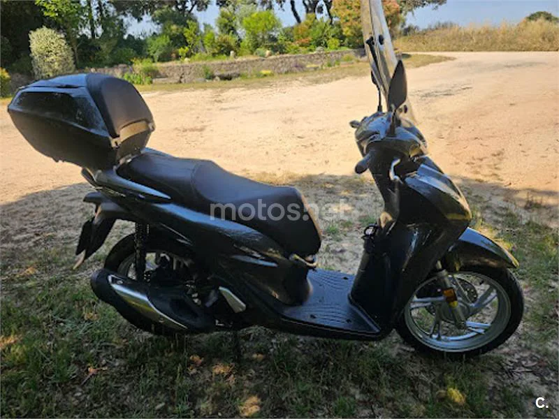 Honda SH 125i – Vista 9