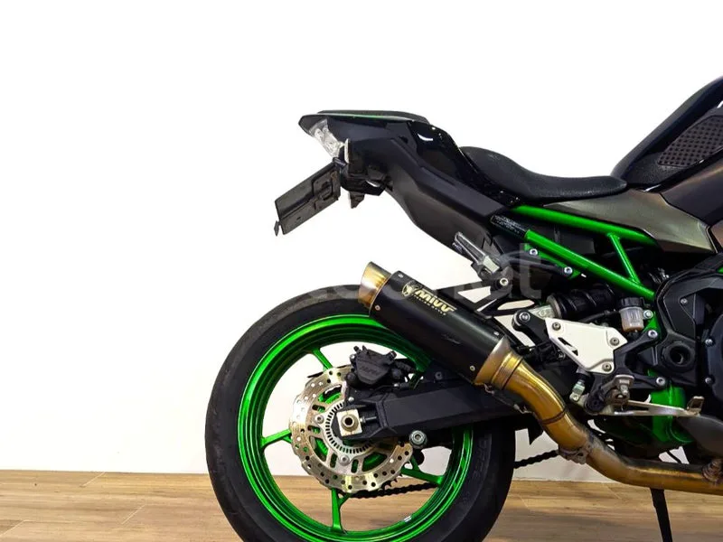 Kawasaki Z900 – Vista 3