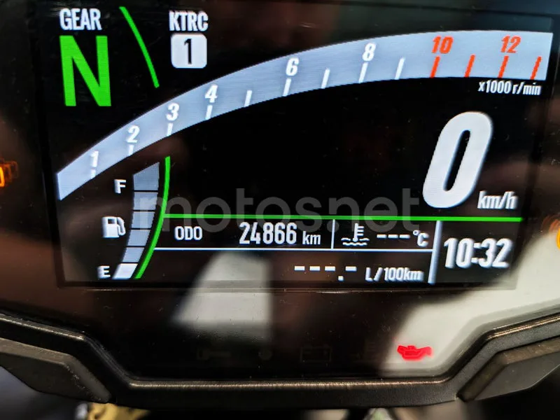 Kawasaki Z900 – Vista 7