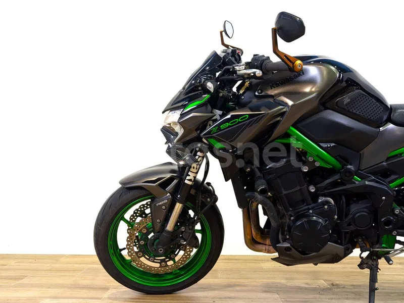 Kawasaki Z900 – Vista 8