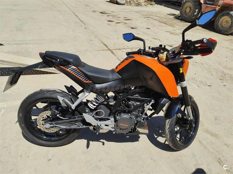 KTM 125 – Vista 2