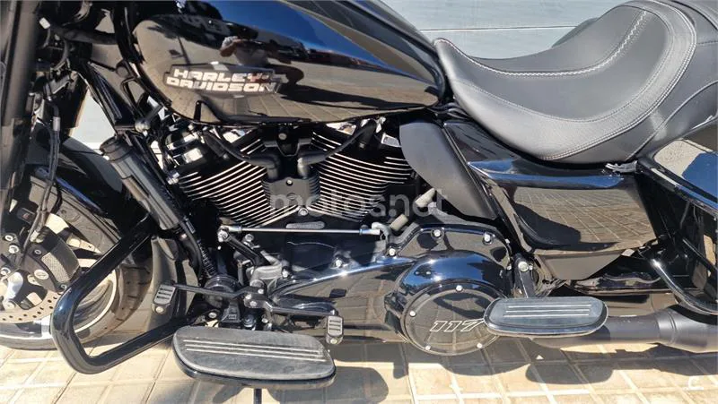 Harley-Davidson Street Glide – Vista 3