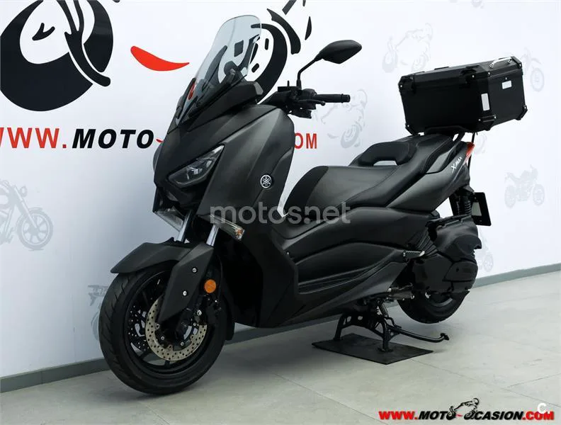 Yamaha XMAX 400 – Vista 7