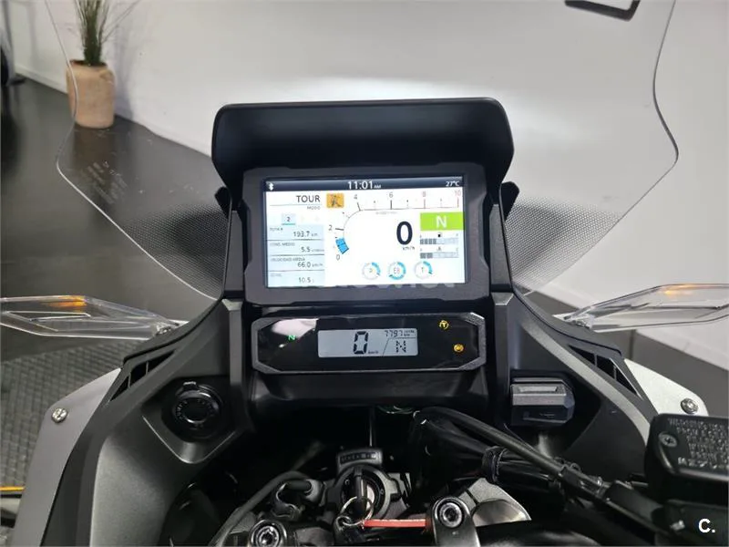 Honda NT1100 – Vista 10