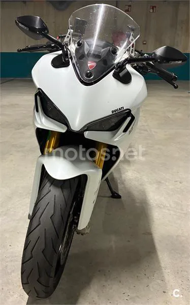 Ducati SuperSport – Vista 7