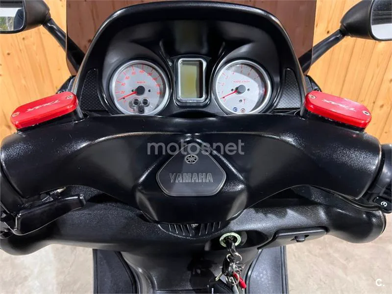 Yamaha TMAX 500 – Vista 18